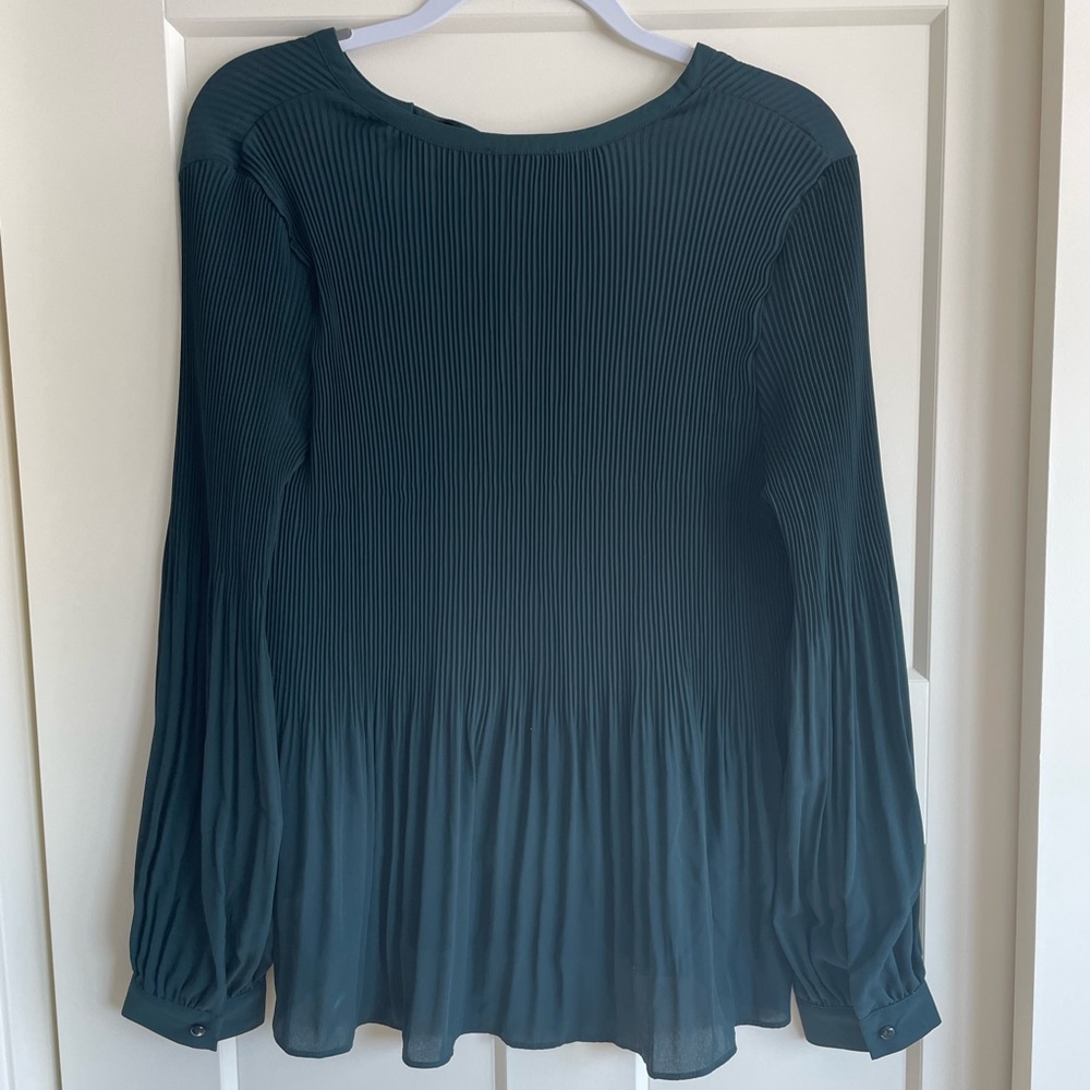 Adrianna Papell pleated long sleeve blouse, size L. - Picture 4 of 9